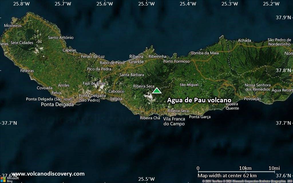 Satellite/aerial-type map of Agua de Pau volcano (scale of 10s of km)