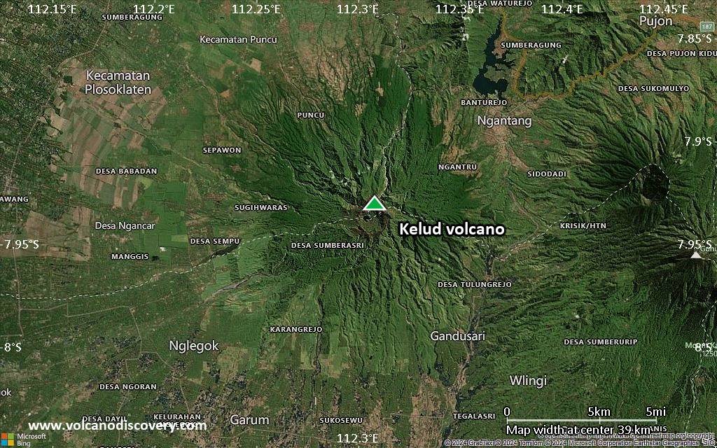 Satellite/aerial-type map of Kelud volcano (scale of 20-40 km)