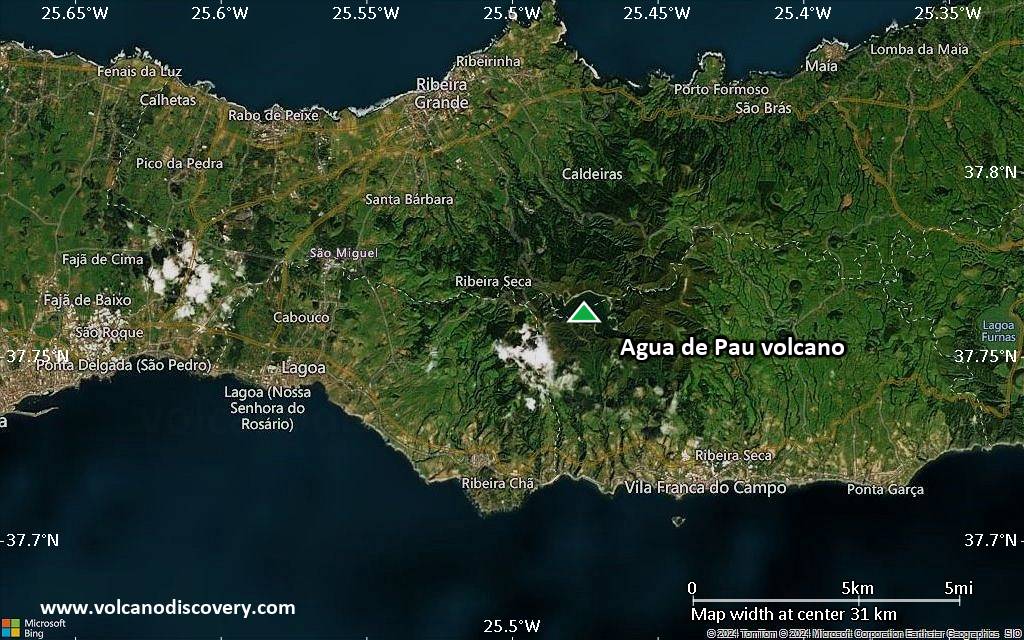 Satellite/aerial-type map of Agua de Pau volcano (scale of 20-40 km)