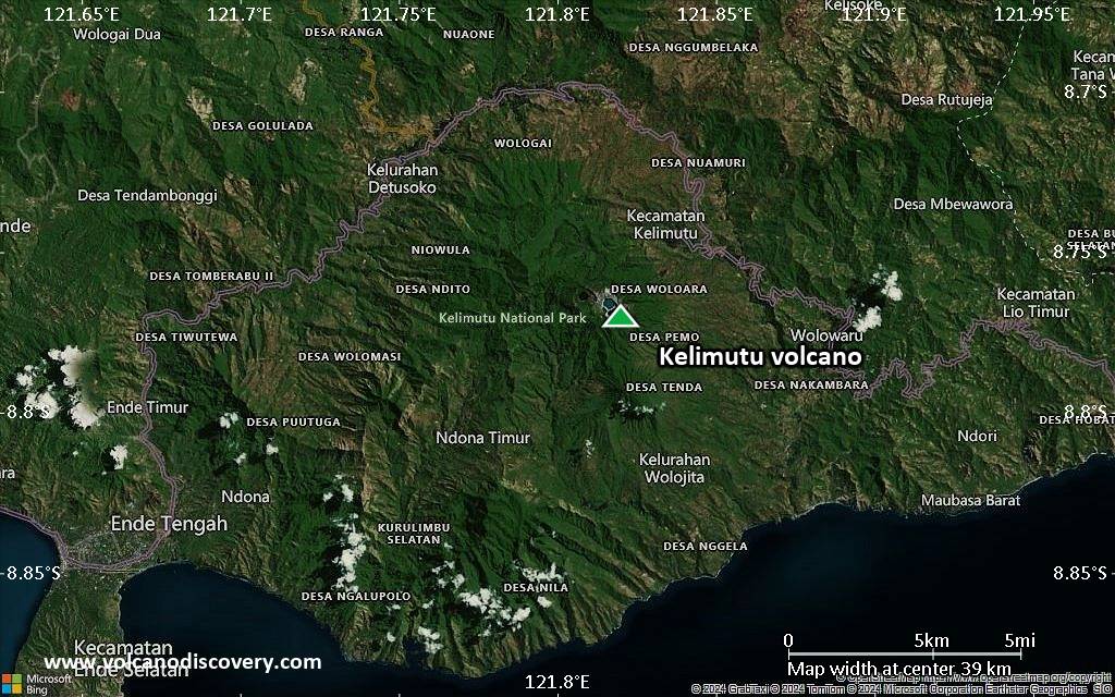 Satellite/aerial-type map of Kelimutu volcano (scale of 20-40 km)