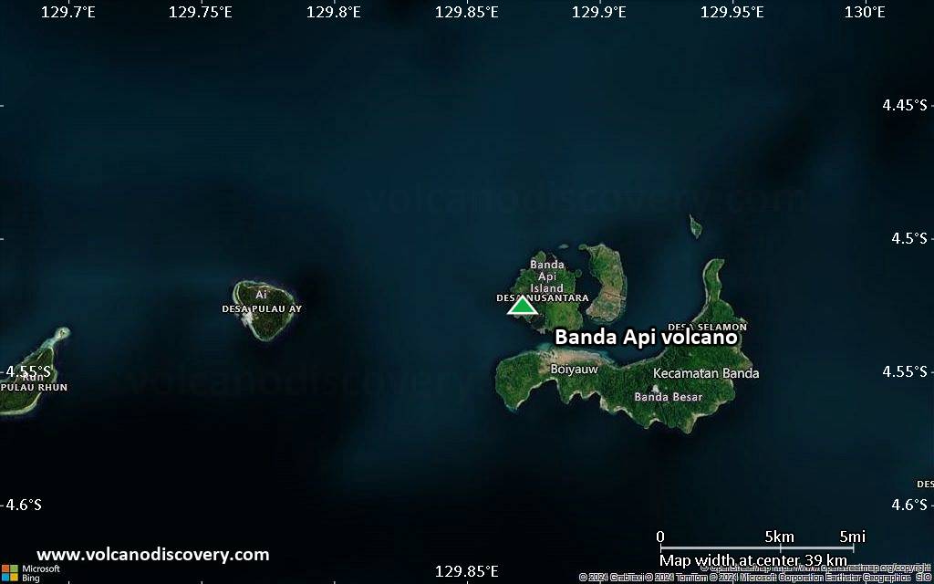 Satellite/aerial-type map of Banda Api volcano (scale of 20-40 km)