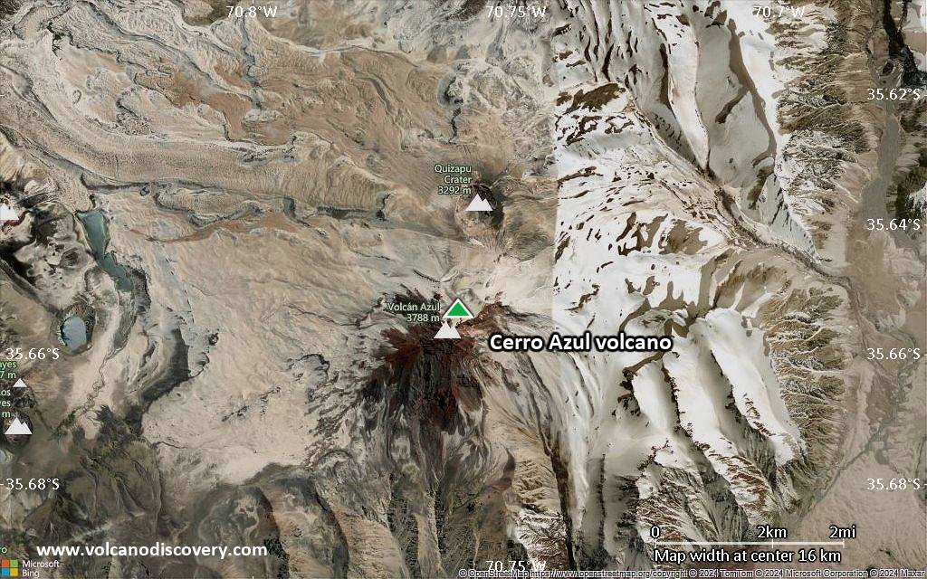 Satellite/aerial-type map of Cerro Azul volcano (scale of approx. 10-20 km)