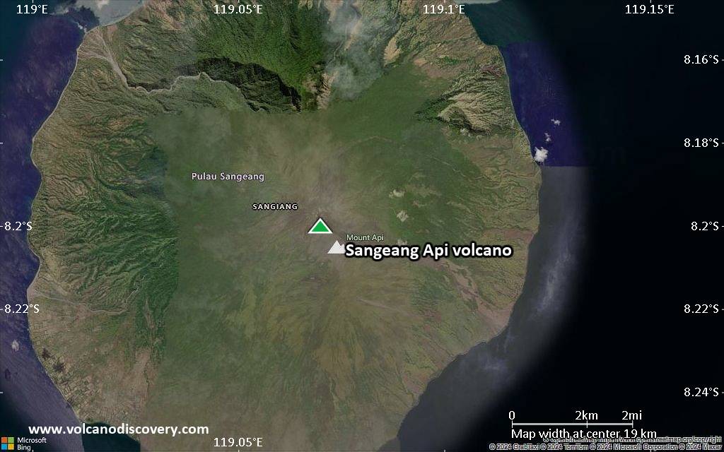 Satellite/aerial-type map of Sangeang Api volcano (scale of approx. 10-20 km)