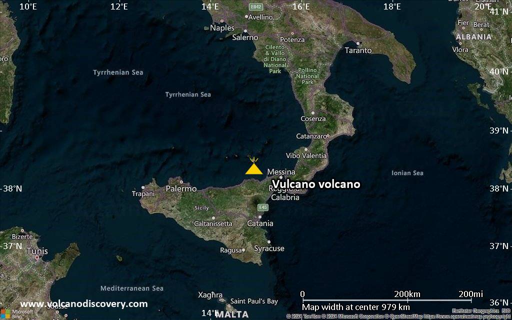 Satellite/aerial-type map of Vulcano volcano (region scale small)