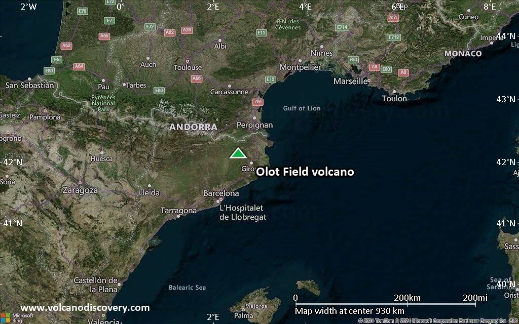 Satellite/aerial-type map of Olot Field volcano (region scale small)