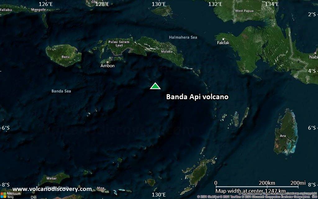 Satellite/aerial-type map of Banda Api volcano (region scale small)