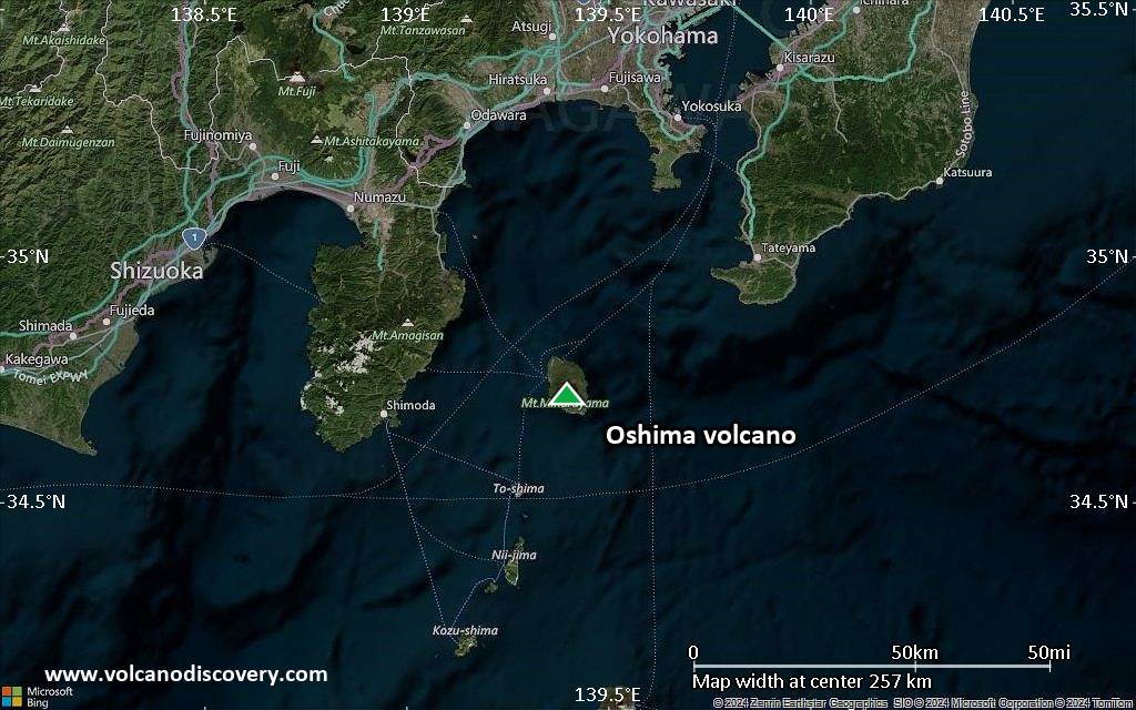 Satellite/aerial-type map of Oshima volcano (local scale medium)