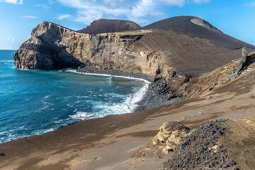 Here are some impressions from our recent small group tour to the Azores in Oct 2024. We visited 5 islands: Sao Miguel, Pico, Faial, Flores and Terceira.   (Photo: Tom Pfeiffer)