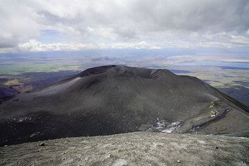 Ol Doinyo Lengai Vulkan (Tansania) - Ascheneruptionen im Januar 2008 (weitere Fotos) (Photo: Tom Pfeiffer)