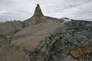 Hornito T49b behind the collapse area (Photo: Tom Pfeiffer)