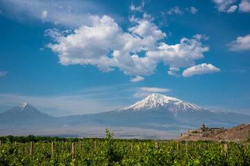 Célèbre monastère de Khor Virap avec le petit et le grand Ararat en arrière-plan. (Photo: Tom Pfeiffer)