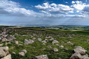 Blick über den Südhang des Aragats mit dem Vulkan Ararat im Hintergrund. (Photo: Tom Pfeiffer)