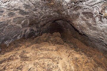 A former lava flow inside a lava cave near La Restinga on El Hierro island. (Photo: Tobias Schorr)
