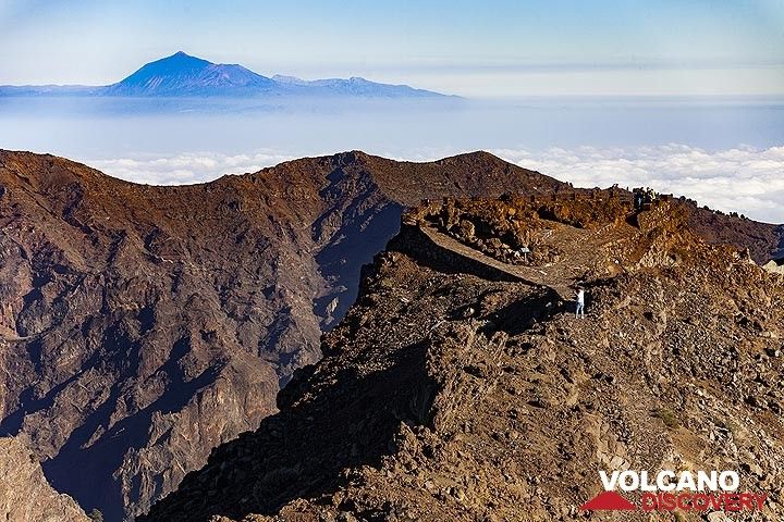 The view point of Roques de Muchachos on top of the caldera Taburiente on La Palma island. (Photo: Tobias Schorr)