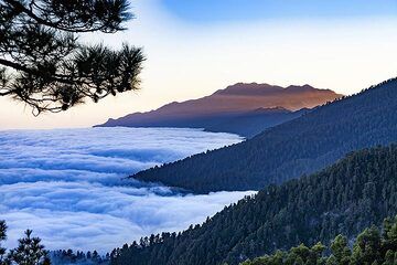 Le coucher de soleil sur les volcans Cumbre Nueva sur l'île de La Palma. (Photo: Tobias Schorr)