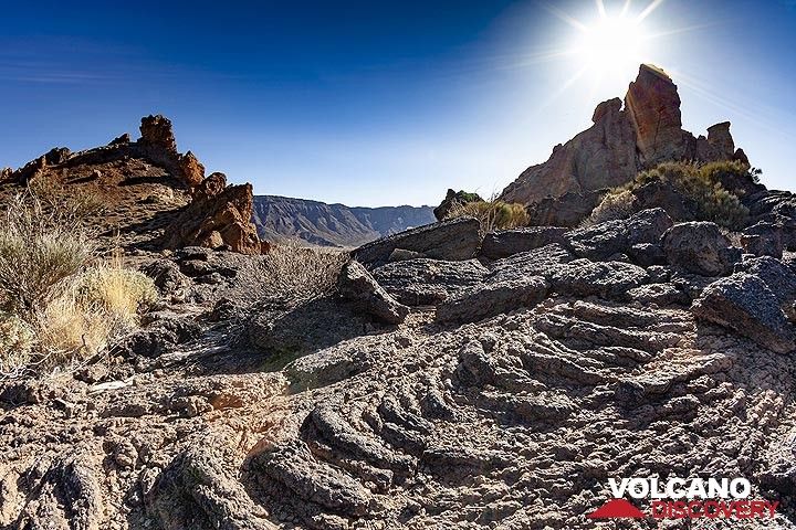 A hornito and its small lava flow in the caldera of Teide volcano. Tenerife island. (Photo: Tobias Schorr)