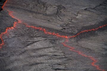 Rift patterns on the surface of a lava lake at Erta Ale volcano, Ethiopia (Photo: Tom Pfeiffer)