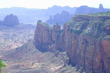 Äthiopien Jan-Feb 2009: das Geralta Sandsteingebirge (Photo: Tom Pfeiffer)