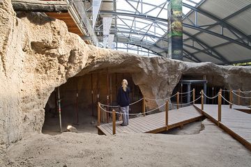 Archäologische Stätte eines römischen Bims-Tuff-Bergwerks bei Meurin (Photo: Tobias Schorr)