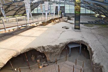 Site archéologique d'une carrière de pierre ponce romaine (Photo: Tobias Schorr)