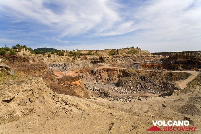 Ein Basalt-Steinbruch in der Nähe des Laacher See Vulkans (Photo: Tobias Schorr)