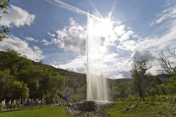 L'eau froide de geysir d'Andernach (Photo: Tobias Schorr)