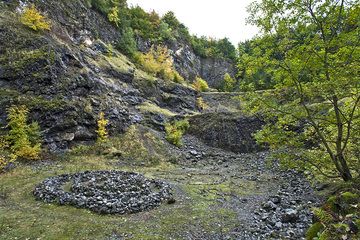 The quarry of the Arnsberg volcano (Photo: Tobias Schorr)