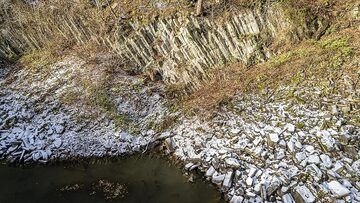 Typische Basaltsäulen, wie sie sich bei der Abkühlung von Basaltlava bilden. (Photo: Tobias Schorr)