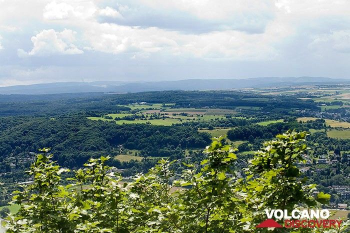 Der Schlackenring des Rodderbegvulkans bei Bonn (Photo: Tobias Schorr)