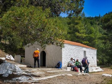 La chapelle d'Agios Athanasios est un lieu idéal pour les célébrations et pour se détendre après des randonnées fatigantes. (Photo: Tobias Schorr)