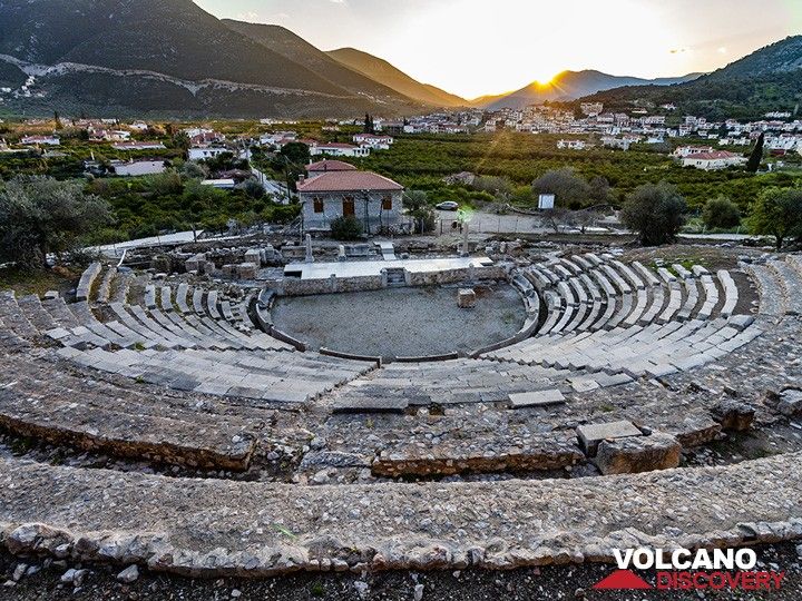 The ancient theatre of the ancient harbour of Palia Peidavros. (Photo: Tobias Schorr)