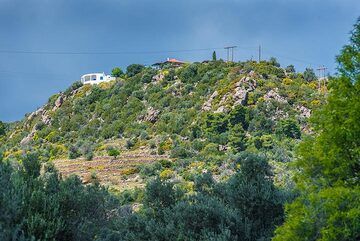 View towards Kypseli (Photo: Tom Pfeiffer)