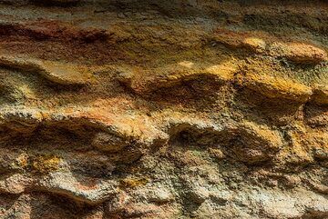 Greenish and yellow oxidation colors (Photo: Tom Pfeiffer)