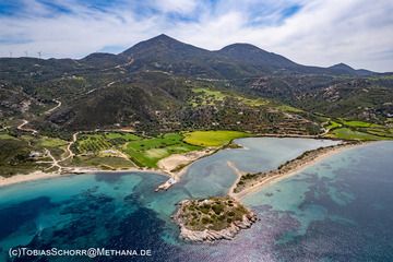 The western part of Milos island with the Rivari area. (Photo: Tobias Schorr)