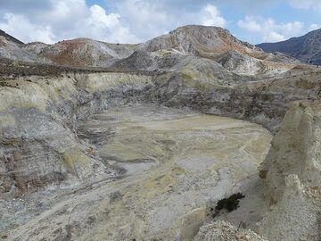 Polyvotis-Krater, der zweitgrößte Krater in der Nisyros-Caldera (Photo: Ingrid Smet)