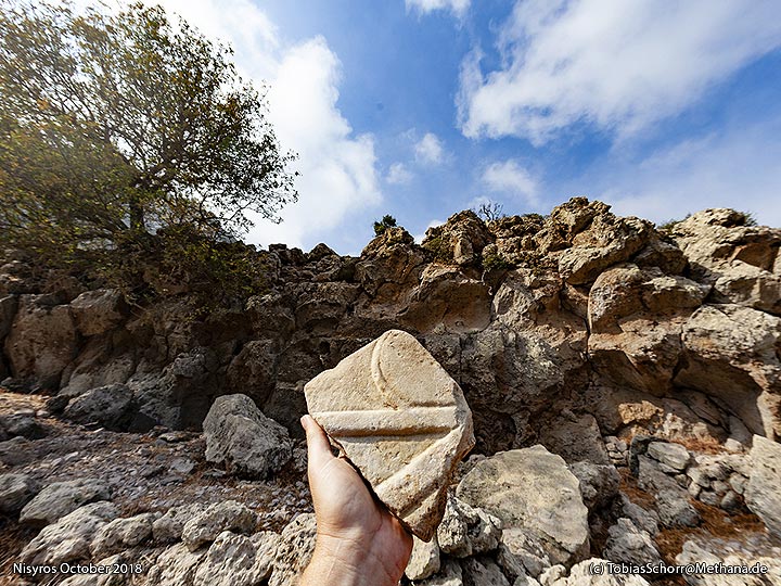 Ancient marble discovery at the Nymphios valley. (Photo: Tobias Schorr)