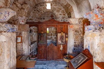 Inside the chapel Agios Andreas. (Photo: Tobias Schorr)