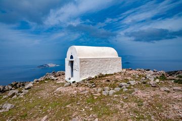 The chapel on the top of Nisyros, Prophitis Ilias. (Photo: Tobias Schorr)