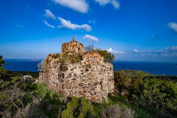 The old Byzantine church Panagia. (Photo: Tobias Schorr)