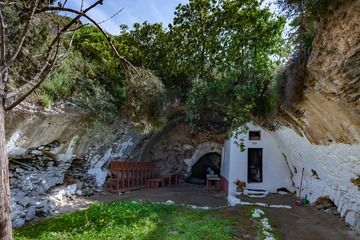 Impressions from our tour to Nisyros Island, Greece, in April 2010. (Photo: Tobias Schorr)