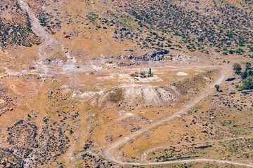 The former drilling station for geothermy inside the caldera of Nisyros volcano. (Photo: Tobias Schorr)