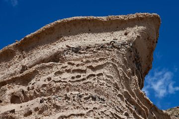 Pumice layers on Nisyros and wind erosion. (Photo: Tobias Schorr)