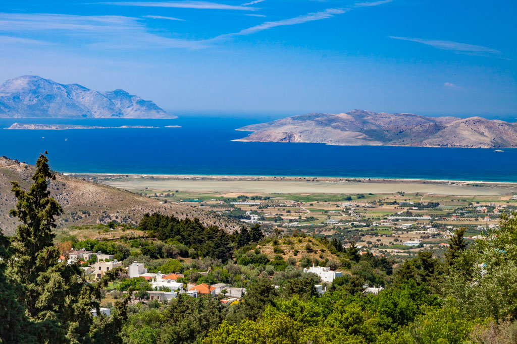 View from Zia village towards the Turkish coast. (Photo: Tobias Schorr)