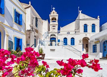 The central square in Nikia village on Nisyros island. (Photo: Tobias Schorr)