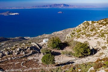 The so called "hanging garden of Diavatis" at the summit of Nisyros island. (Photo: Tobias Schorr)