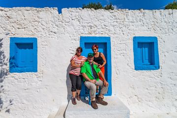 The small group, discovering Kos island. (Photo: Tobias Schorr)