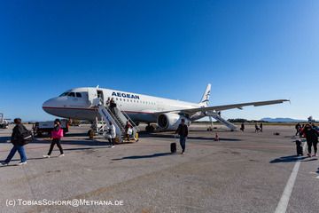 Arrivée du vol de correspondance d'Athènes à l'aéroport de Kos. (Photo: Tobias Schorr)