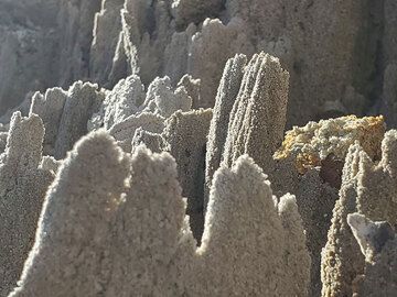 Erosion of the gypsum containing rocks of Sousaki. (Photo: Tobias Schorr)