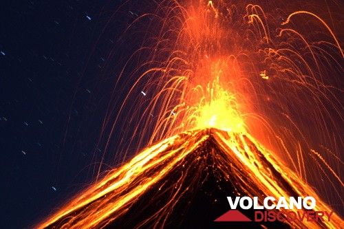 Powerful strombolian eruption at Fuego volcano, Guatemala (Photo: Yashmin Chebli)