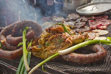 Barbecue (Photo: Tom Pfeiffer)